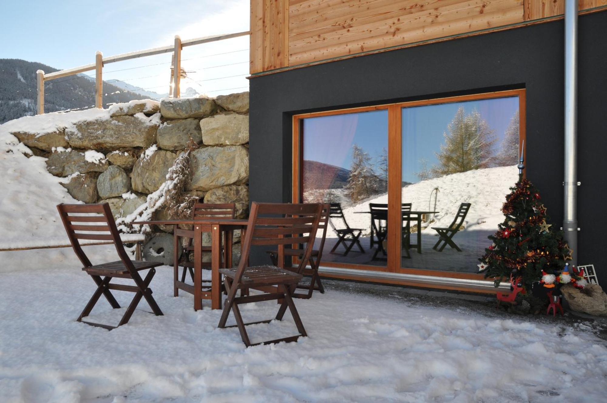 La Cle Des Champs Bed & Breakfast Heremence Exterior photo